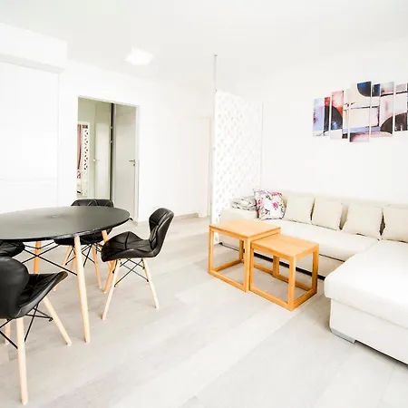 Apartment Everysky - Konopnickiej 11