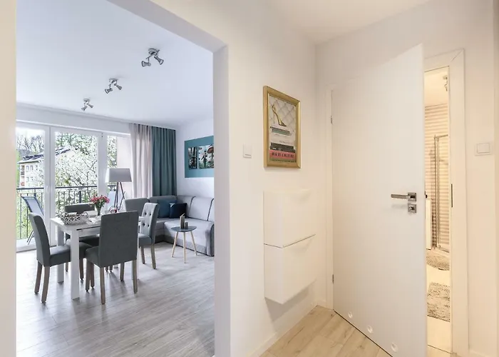 Everysky - Konopnickiej 11 *