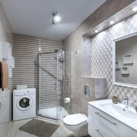 Everysky - Konopnickiej 11