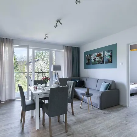 Everysky - Konopnickiej 11 קרפאז'